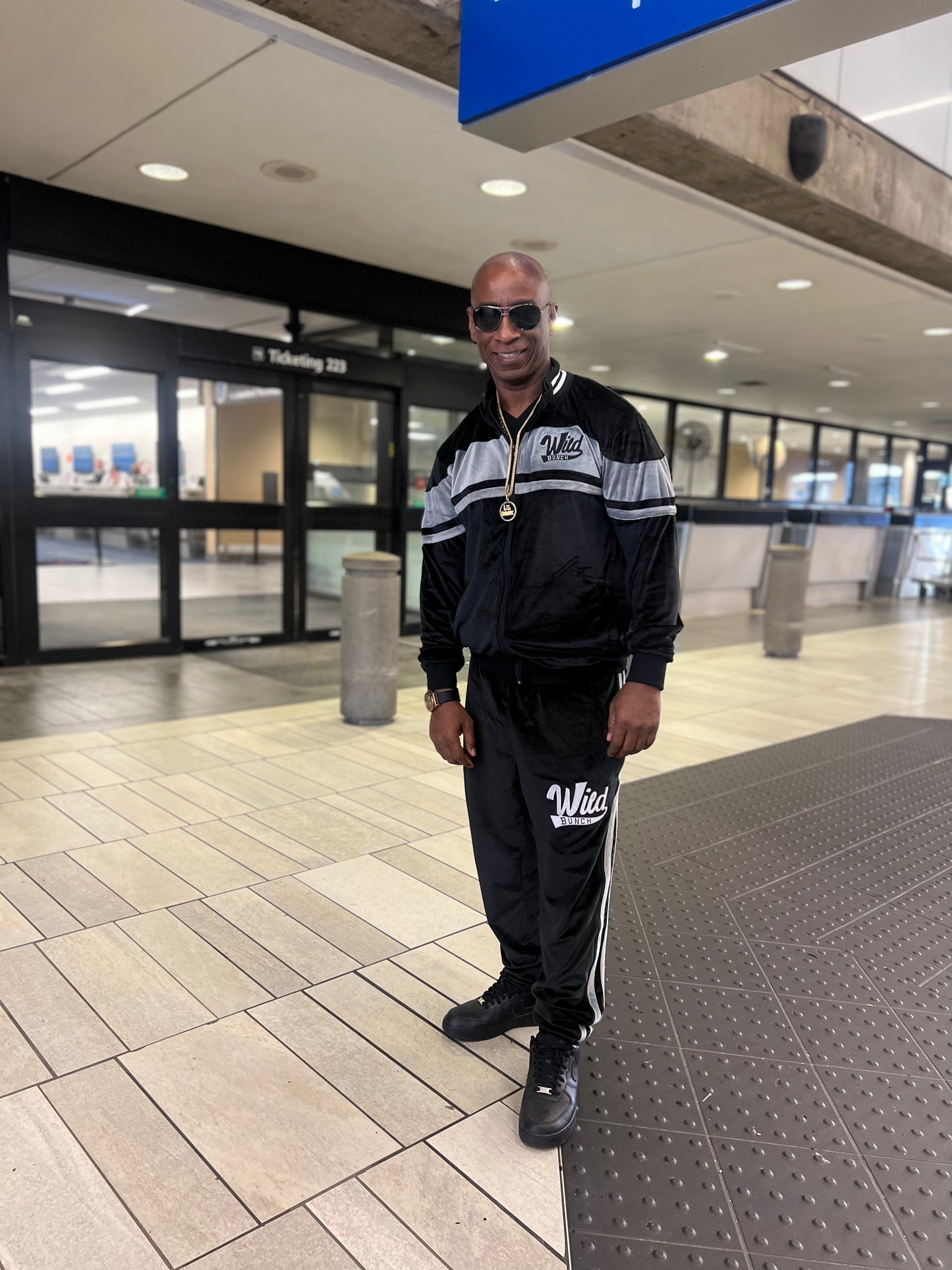Wildbunch Velour Sweatsuit